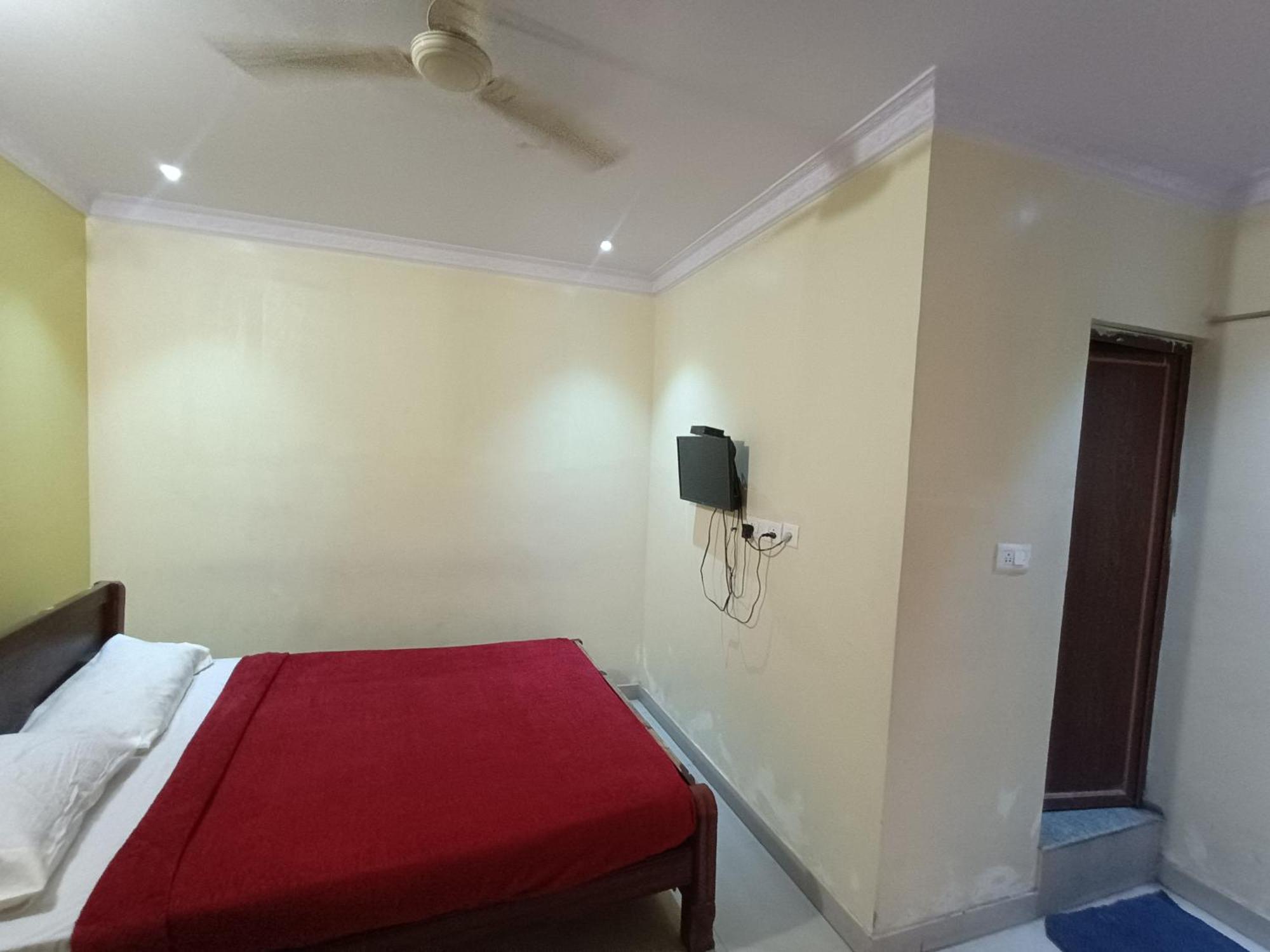 Hotel Malnad Grand Inn Kumbalgod Exterior foto